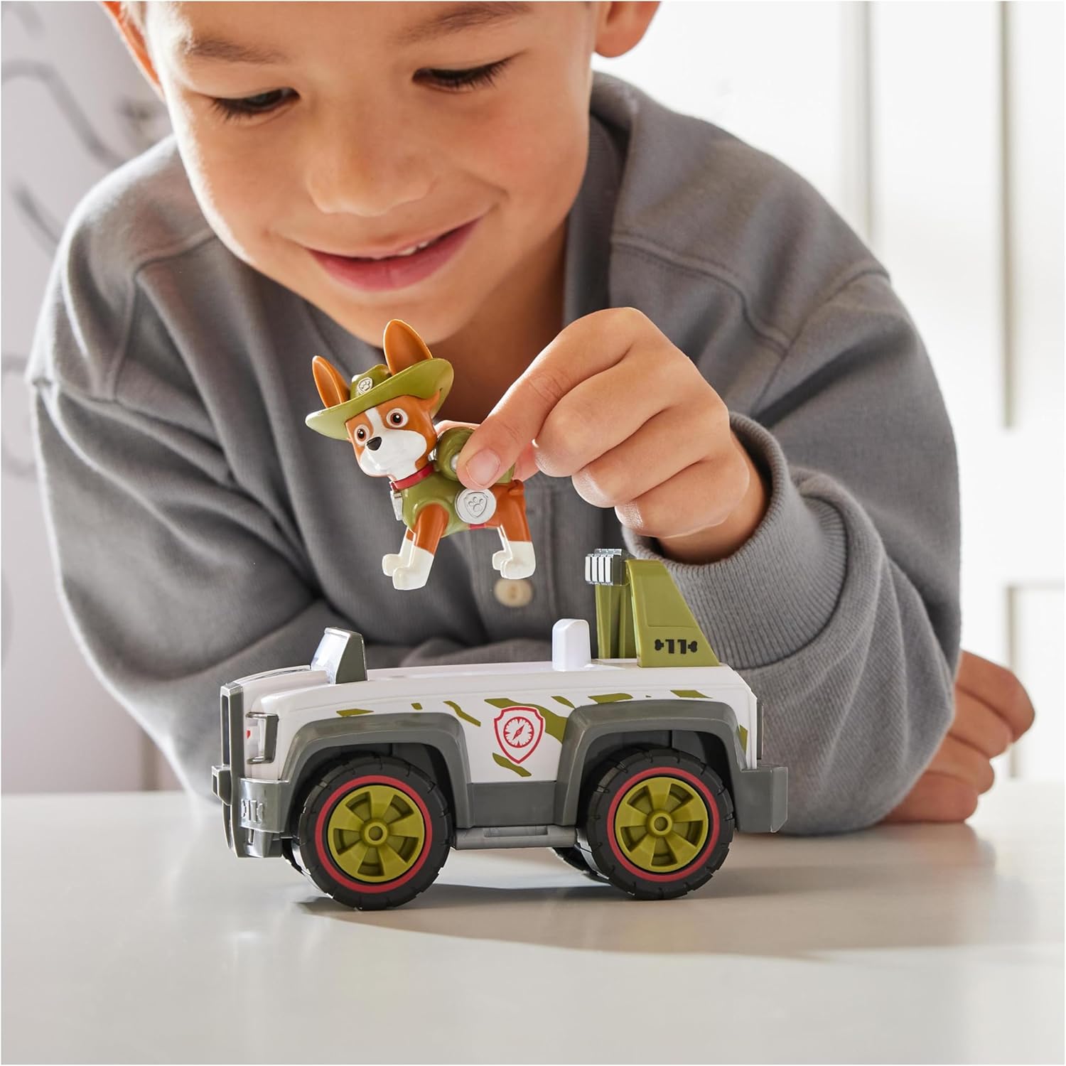 SPINMASTER PAW Patrol TRACKER'S Jungle Cruiser Vehicle with Action Figure