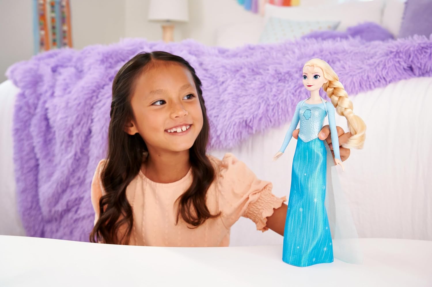 Mattel Disney Frozen Toys Singing Elsa Doll in Signature Clothing