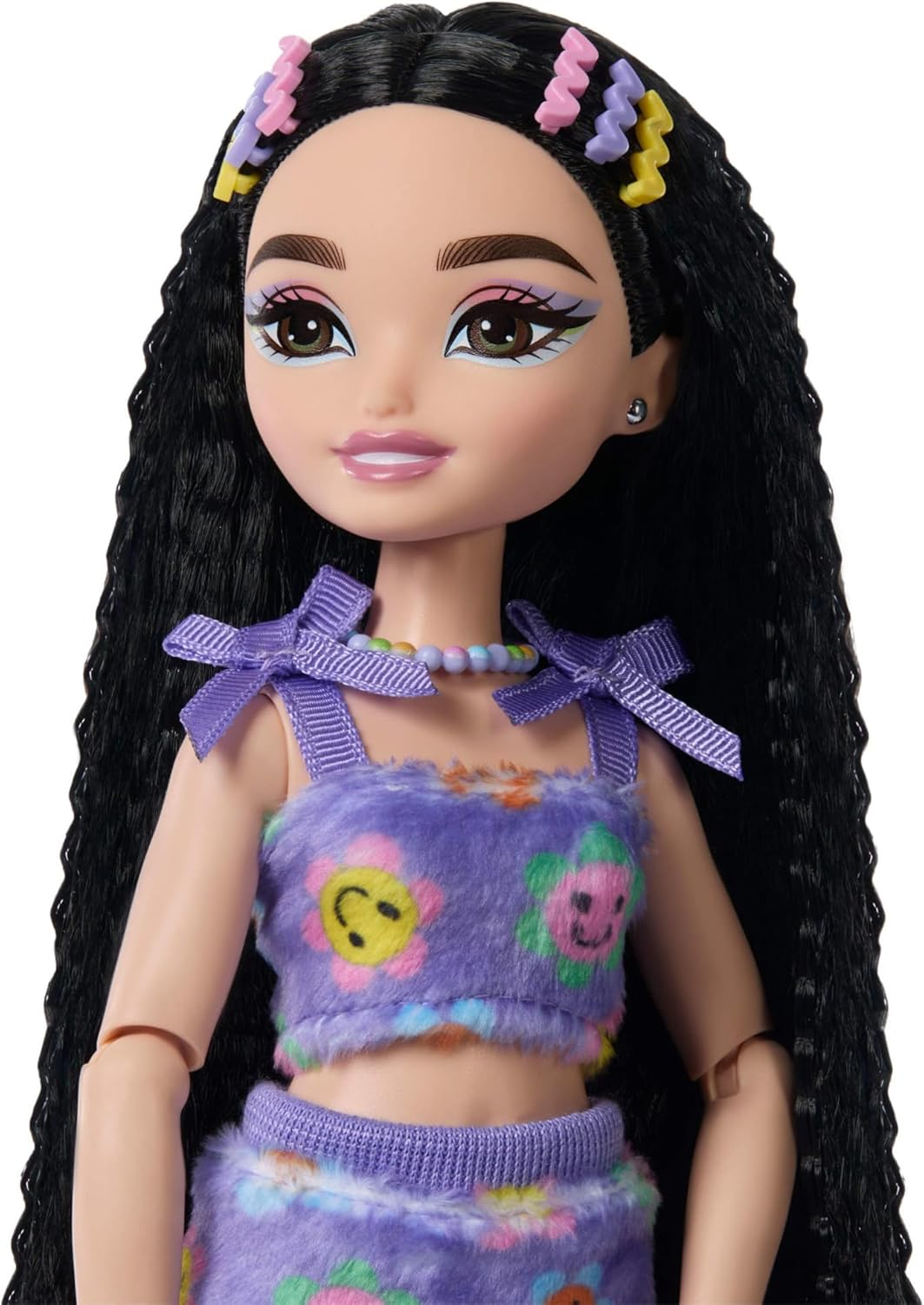 Barbie Dream Besties and Accessories RENEE Posable Roller Skating Fashion Doll