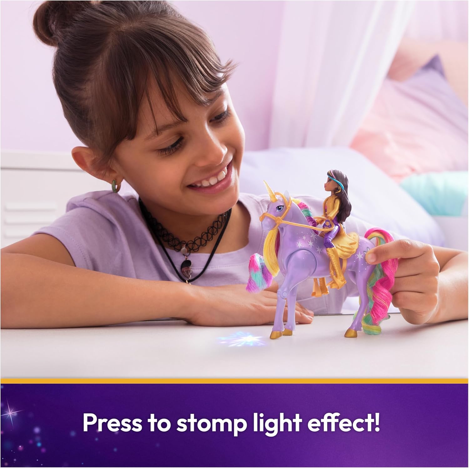Unicorn Academy Sophia & Light Magic Wildstar with Rainbow Light-up Effects